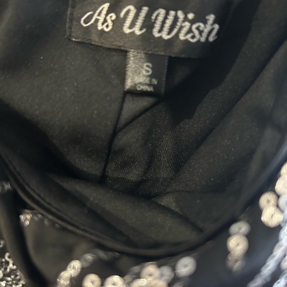 Sparkly dress. New Years & Christmas party - Picture 2 of 5